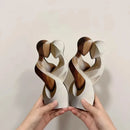 2D Flat Elegant Wooden Couple Artificial Wood Statue-Modern Home Decor Ideal for Living Room Bedroom Craft Decorations